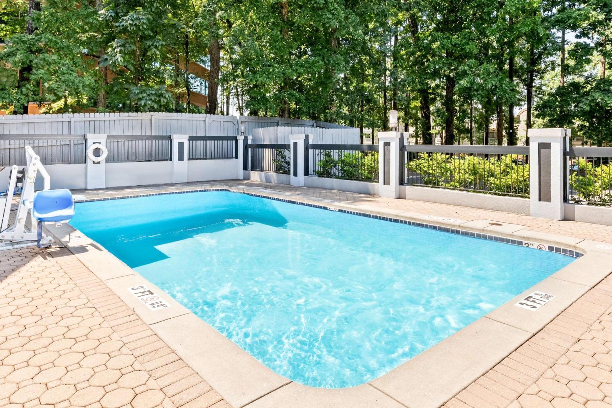 Best Western Gwinnett Center Дълут Екстериор снимка